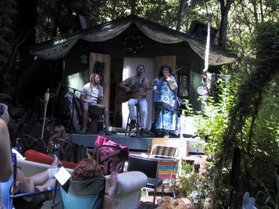 Previously Lost Dogs jamming away