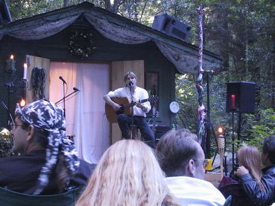 Phil solo, covering Richard Thompson